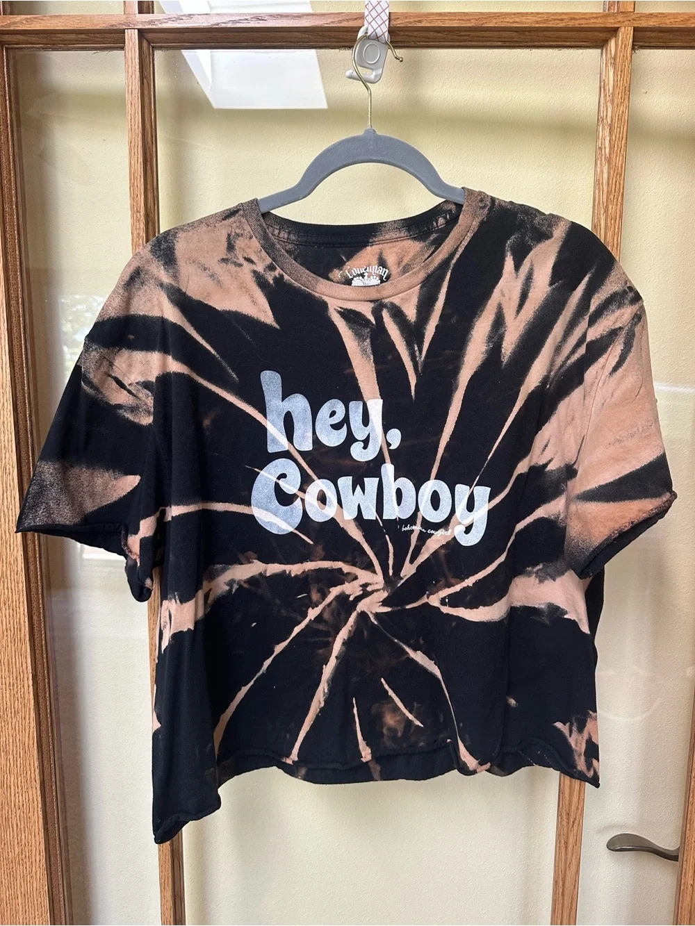 Hey, Cowboy Tie-Dye Crop Tee - Black & Tan